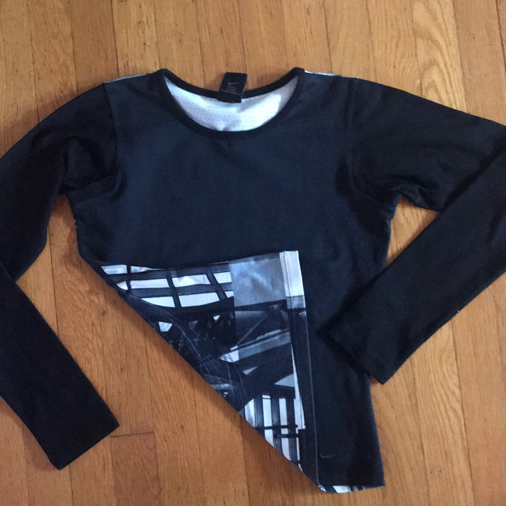 Nike Patterned back l/s top